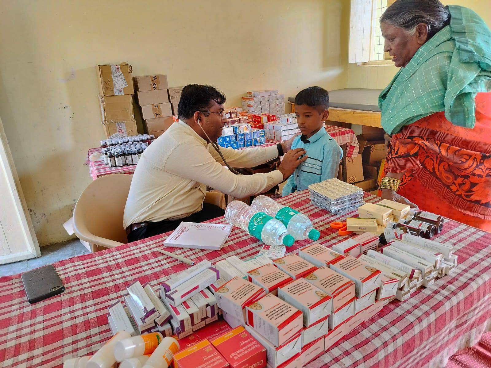 कंबलपोष बाबा उर्स शरीफ, आर्णी येथे दरवर्षीप्रमाणे बालकांची निषुल्क  आरोग्य तपासणी